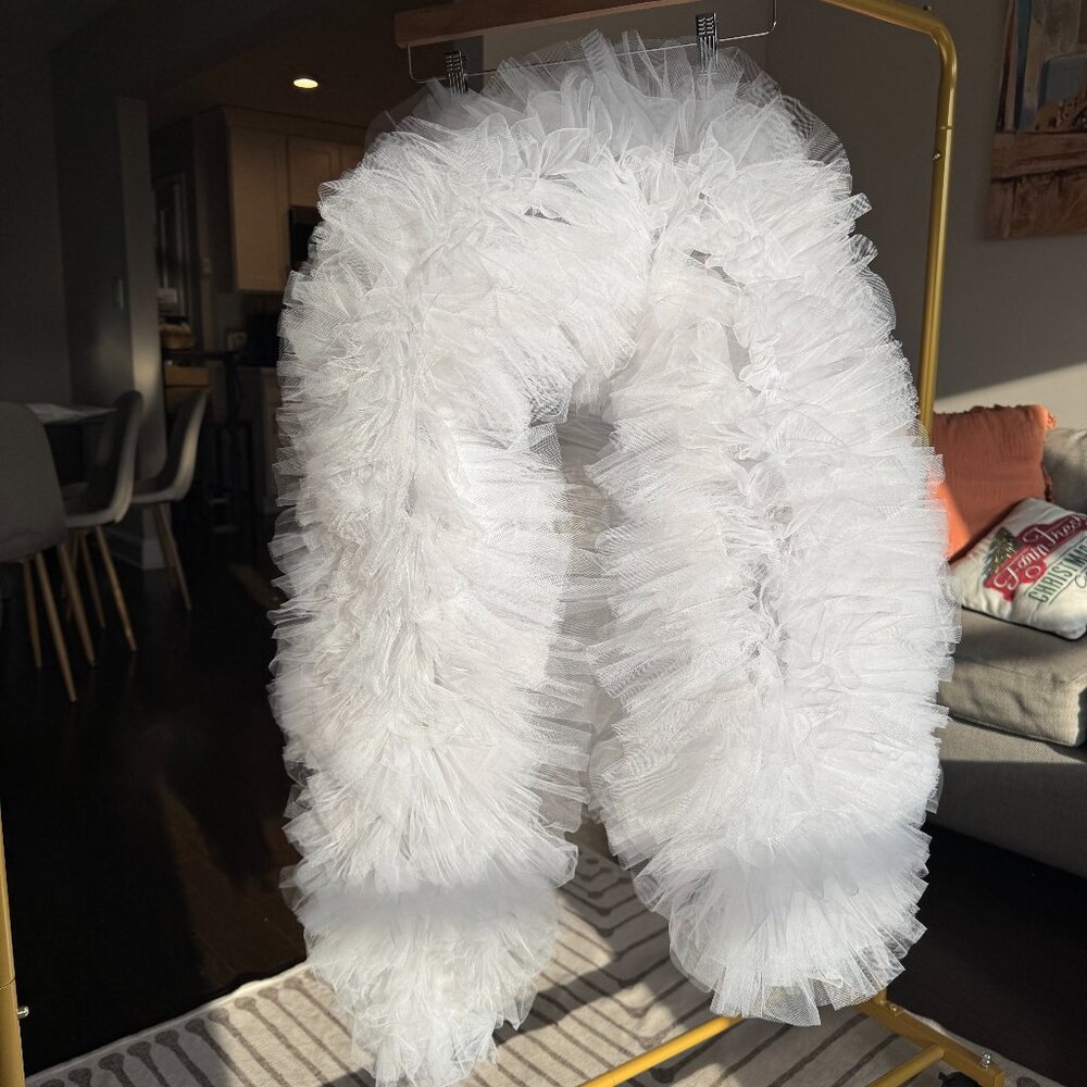 Huge Tulle White Boa